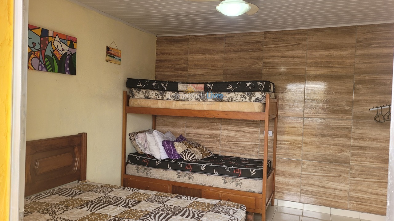 House for vacation rental in Praia Grande (Vila Mirim)