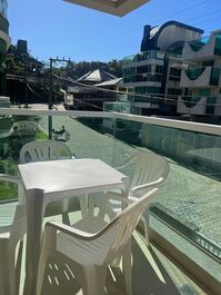 1 Bedroom Apartment 100m from 4 Ilhas Beach