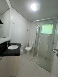 1 Bedroom Apartment 100m from 4 Ilhas Beach