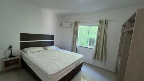 1 Bedroom Apartment 100m from 4 Ilhas Beach