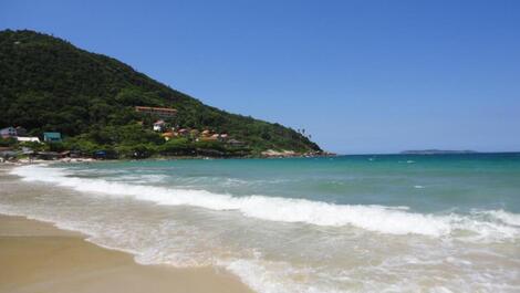 Praia de quatro ilhas 