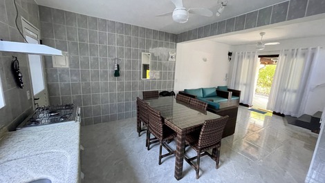 ADORABLE ADOSADO EN CONDOMINIO CERRADO A 30M DE LA ARENA DE LA PLAYA CON WI-FI