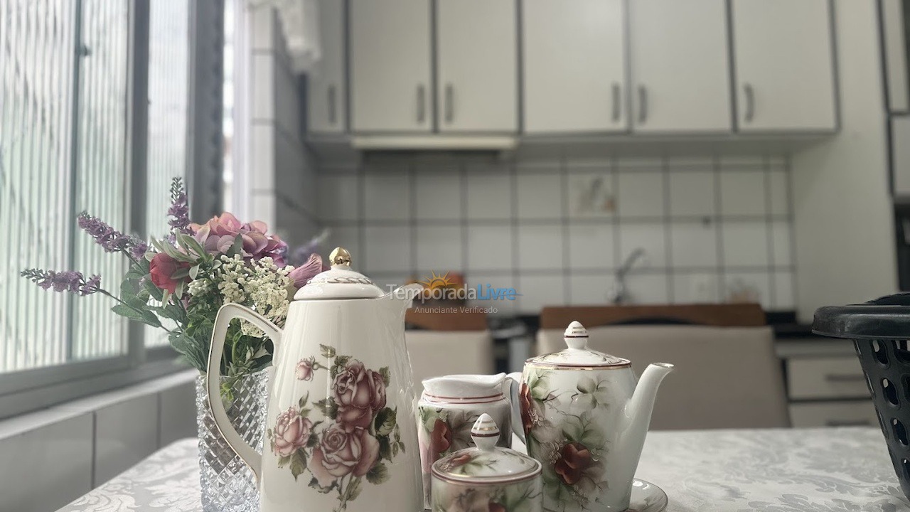 Apartamento para aluguel de temporada em Balneário Camboriú (Praia Central)