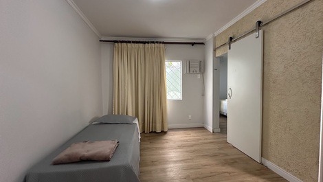 Quarto 1 cama solteiro