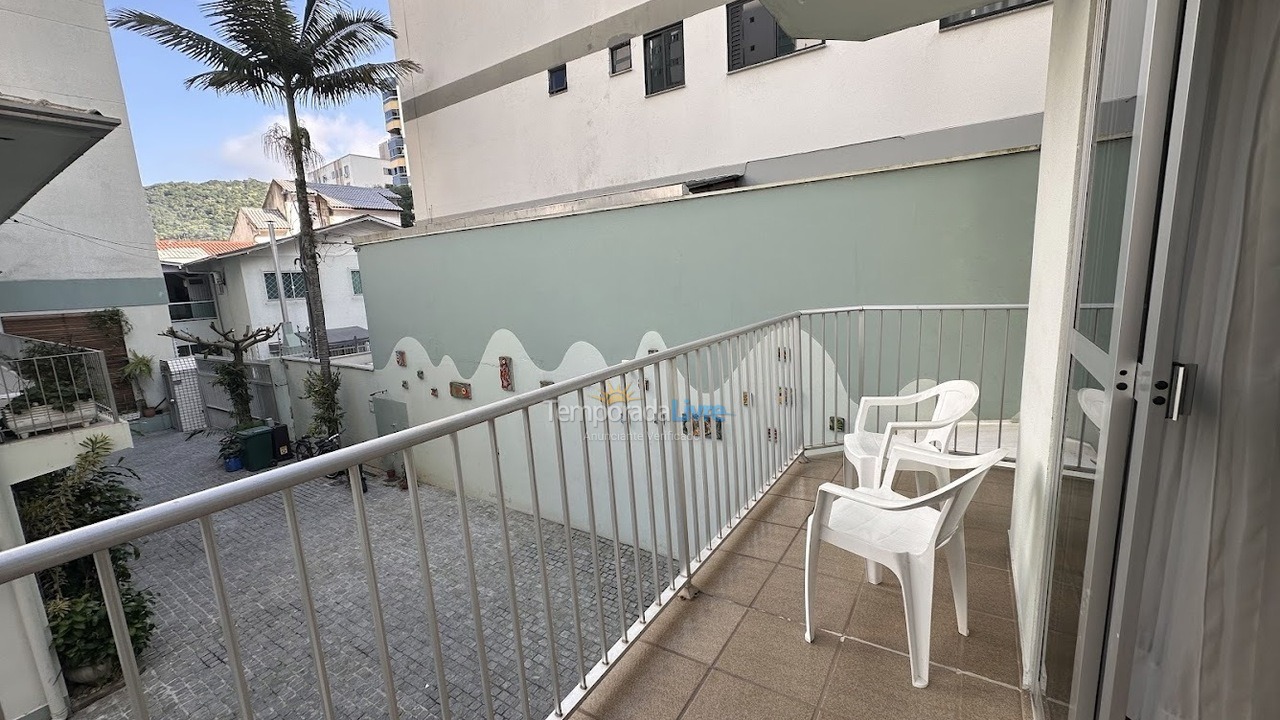 Apartamento para aluguel de temporada em Balneário Camboriú (Praia Central)