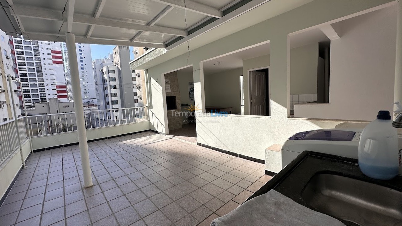 Apartamento para aluguel de temporada em Balneário Camboriú (Praia Central)