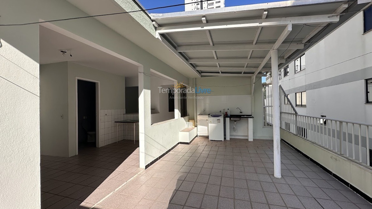 Apartamento para aluguel de temporada em Balneário Camboriú (Praia Central)