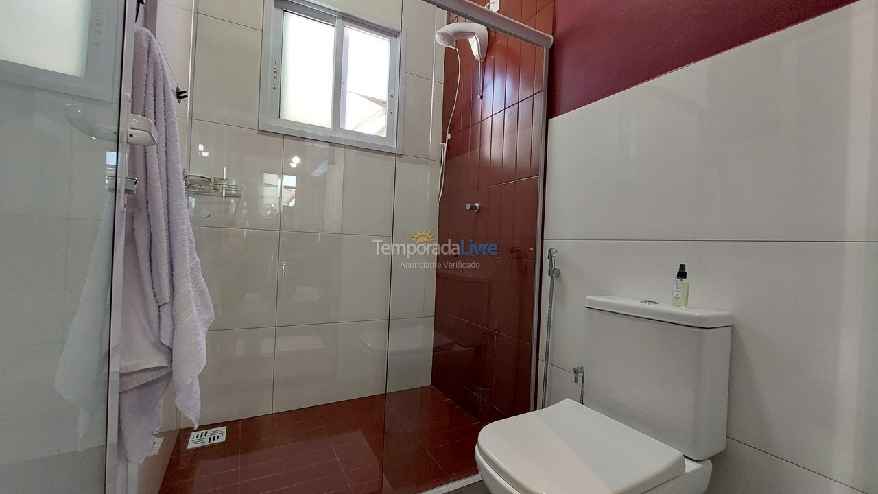 Casa para aluguel de temporada em Brotas (Santa Cecilia Ii)