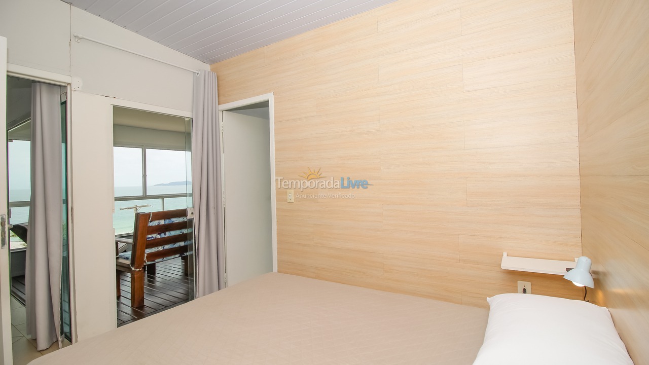 Apartamento para aluguel de temporada em Bombinhas (Praia de Quatro Ilhas)