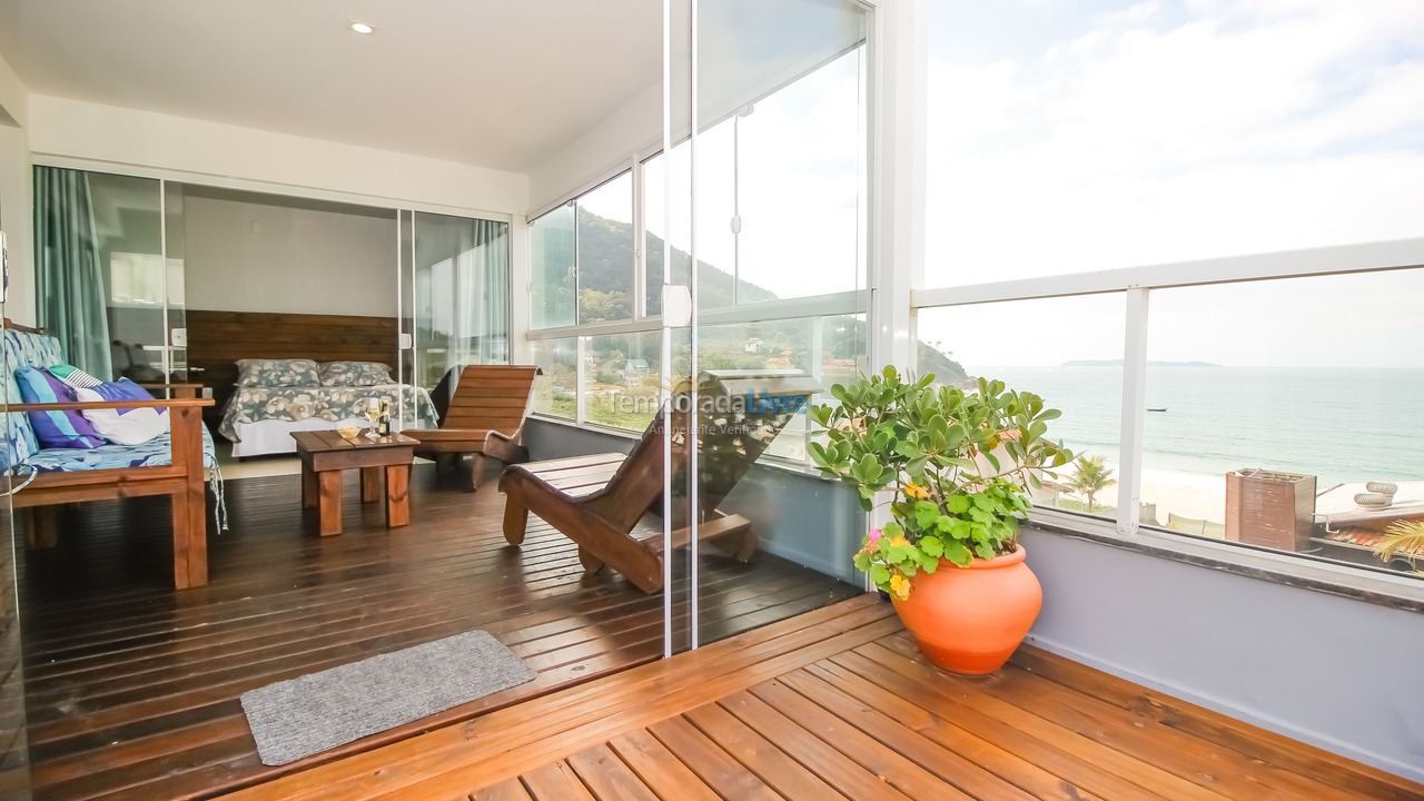 Apartamento para aluguel de temporada em Bombinhas (Praia de Quatro Ilhas)