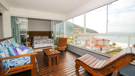 Apartamento frente mar com vista Incrível para a Praia de Quatro Ilhas