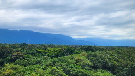 Modern Apartment with Full Leisure Facilities next to Riviera and Itaguaré Beaches