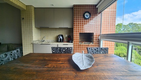 Modern Apartment with Full Leisure Facilities next to Riviera and Itaguaré Beaches