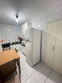 Praia Grande - Apartamento no canto do forte a 200 metros da Praia