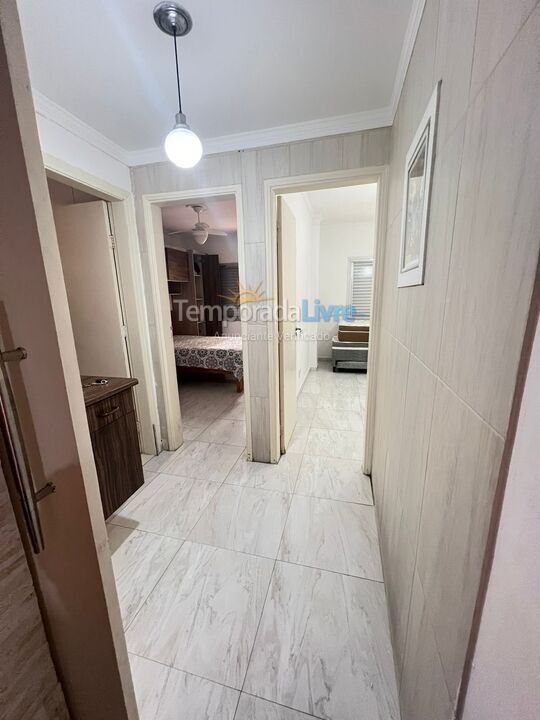 Apartamento para aluguel de temporada em Praia Grande (Canto do Forte)