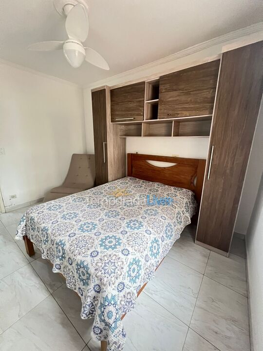 Apartamento para aluguel de temporada em Praia Grande (Canto do Forte)