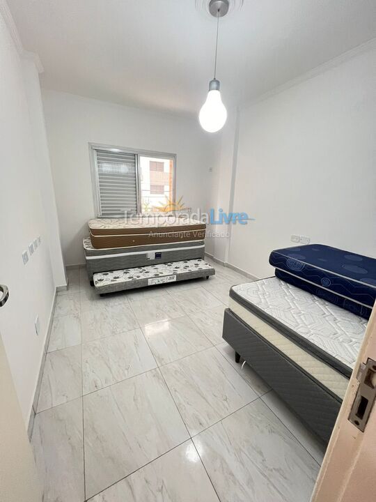 Apartamento para aluguel de temporada em Praia Grande (Canto do Forte)