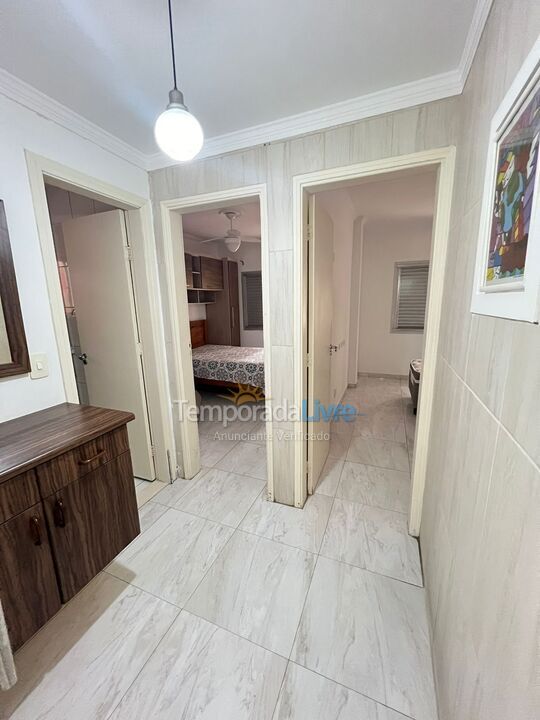 Apartamento para aluguel de temporada em Praia Grande (Canto do Forte)