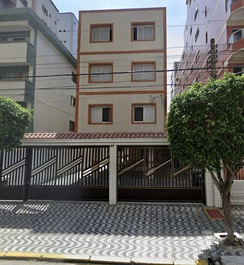 Praia Grande - Apartamento no canto do forte a 200 metros da Praia