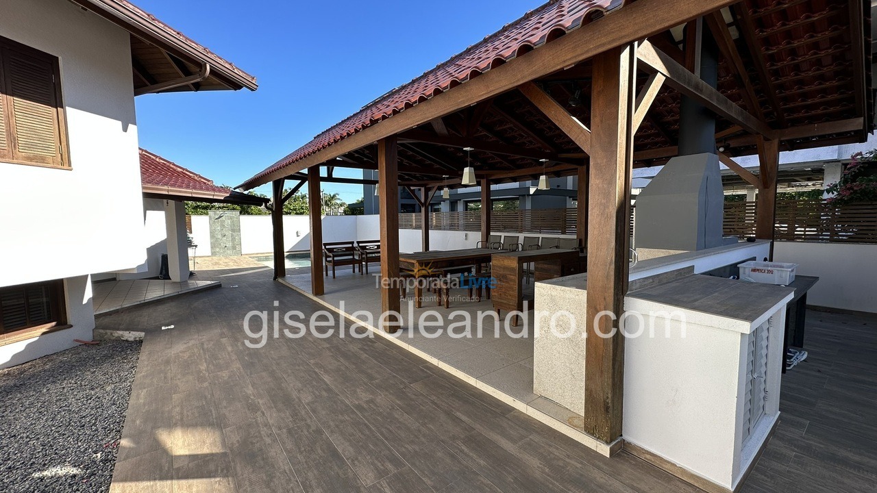 Casa para alquiler de vacaciones em Florianopolis (Jurerê Internacional)