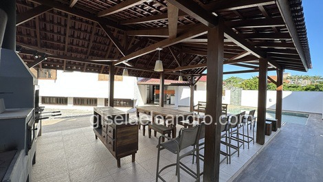 Encantadora casa con 5 suites, a 100 m del mar en Jurere En