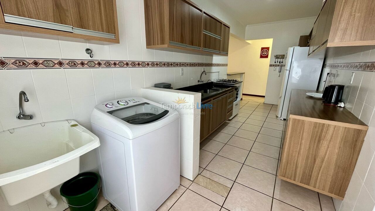 Apartment for vacation rental in Itapema (Meia Praia)