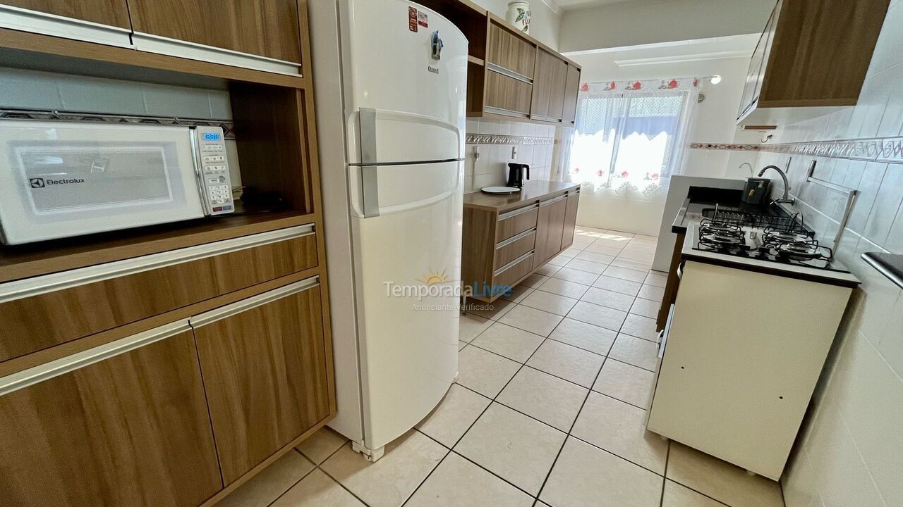 Apartment for vacation rental in Itapema (Meia Praia)