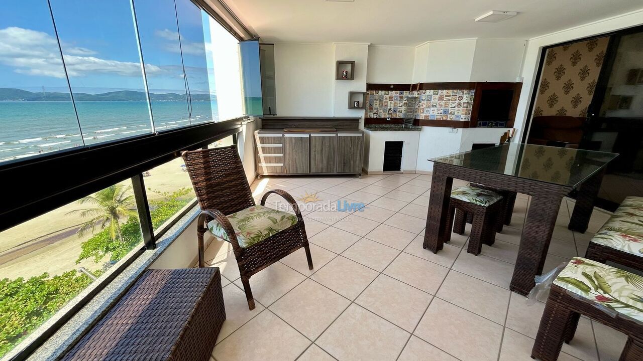 Apartment for vacation rental in Itapema (Meia Praia)