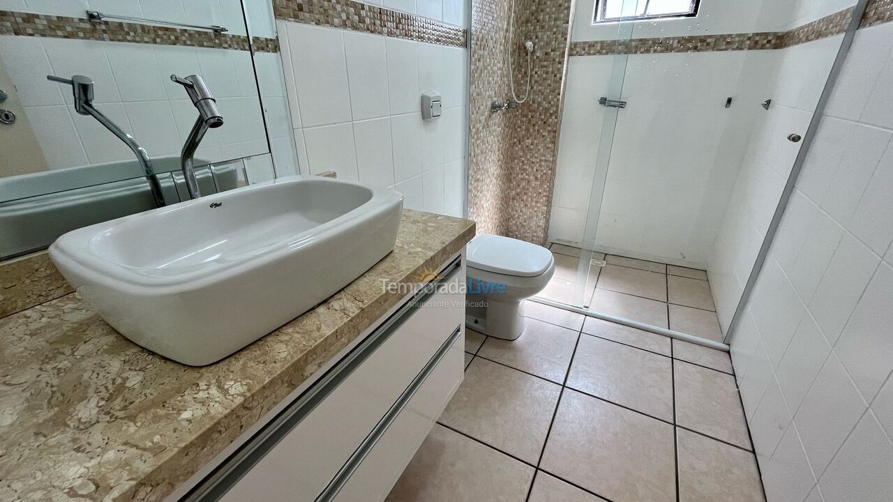 Apartment for vacation rental in Itapema (Meia Praia)