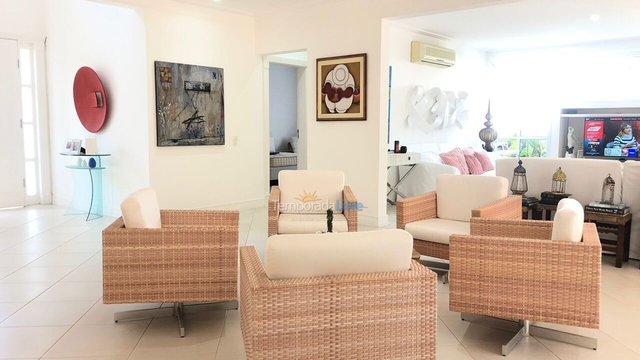 House for vacation rental in São Sebastião (Praia da Baleia)