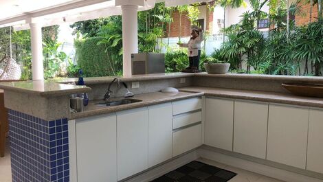 Baleia Beach House - Rental