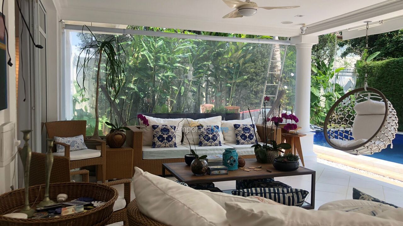 House for vacation rental in São Sebastião (Praia da Baleia)