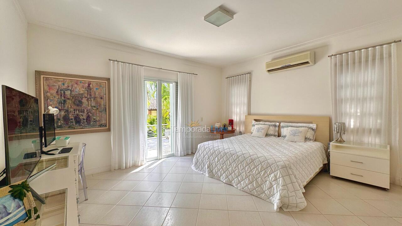 House for vacation rental in São Sebastião (Praia da Baleia)