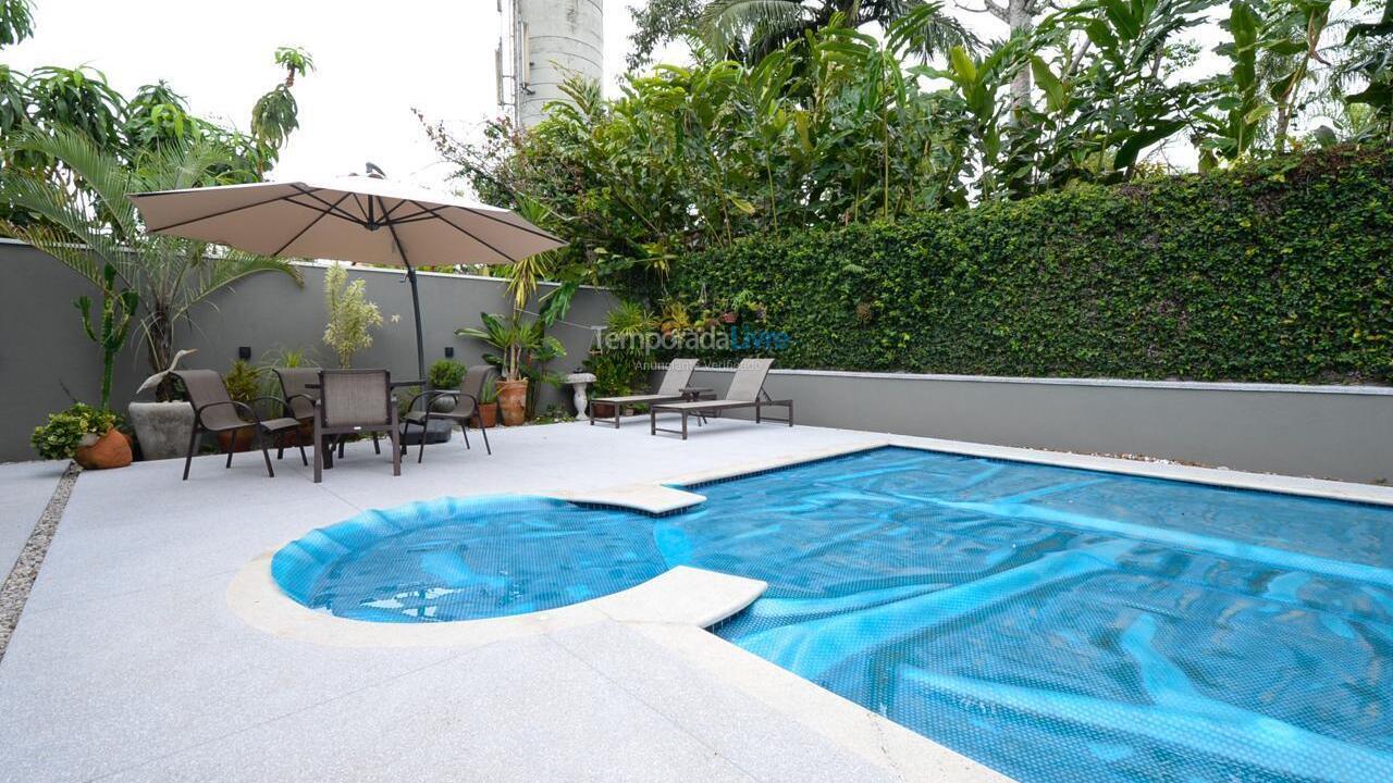 House for vacation rental in São Sebastião (Praia da Baleia)