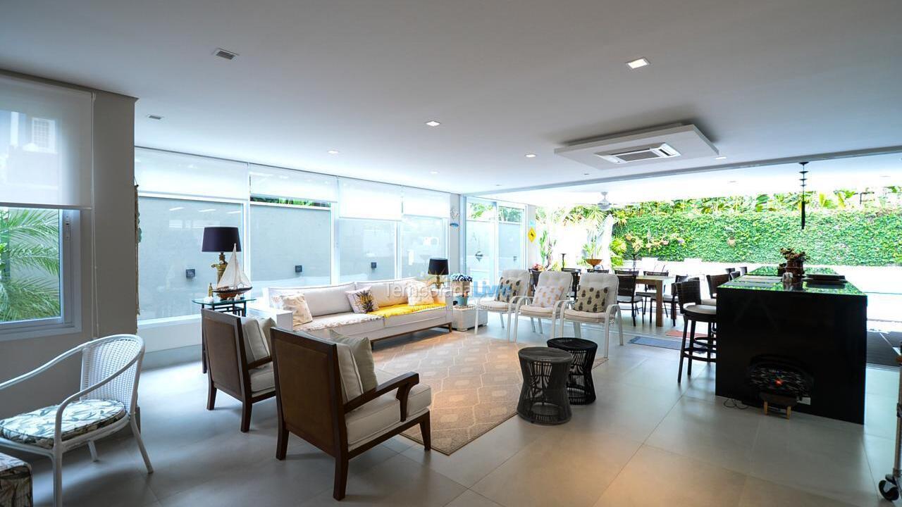 House for vacation rental in São Sebastião (Praia da Baleia)