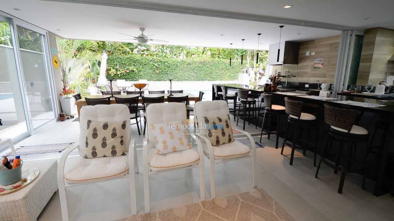 House for vacation rental in São Sebastião (Praia da Baleia)