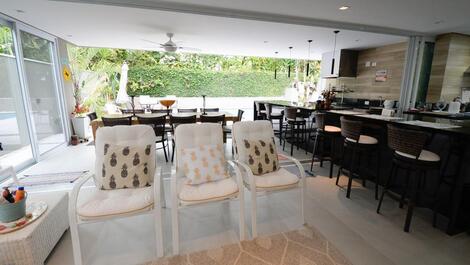 Your Paradise on Baleia Beach