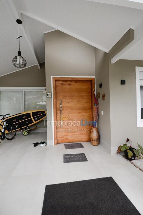 House for vacation rental in São Sebastião (Praia da Baleia)