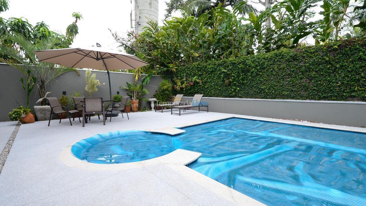 House for vacation rental in São Sebastião (Praia da Baleia)