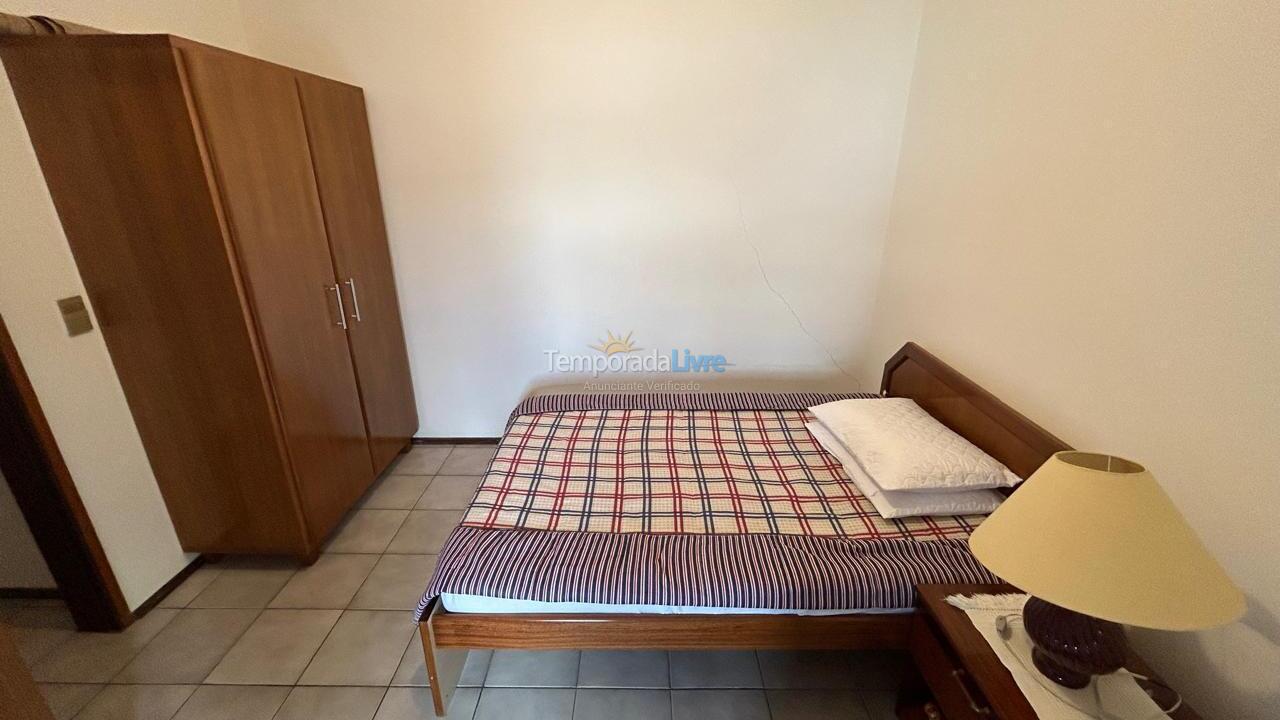 Apartamento para aluguel de temporada em Itapema (Centro)