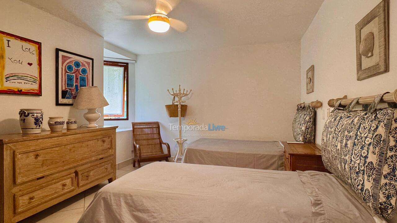 Casa para alquiler de vacaciones em São Sebastião (Praia da Baleia)