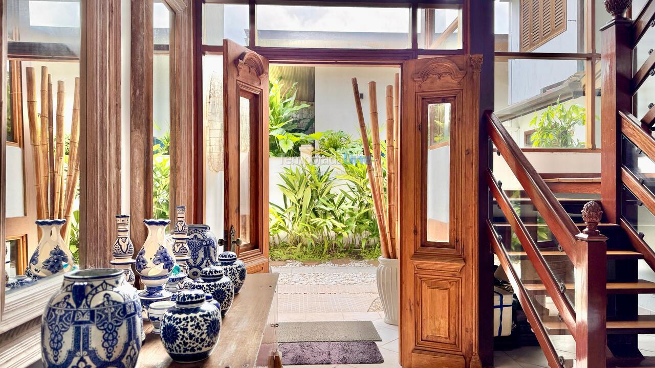 Casa para alquiler de vacaciones em São Sebastião (Praia da Baleia)