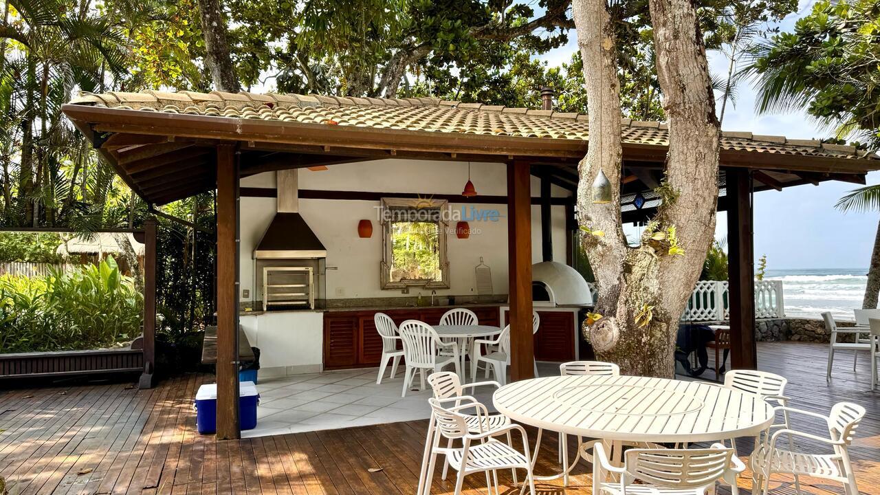 Casa para alquiler de vacaciones em São Sebastião (Praia da Baleia)