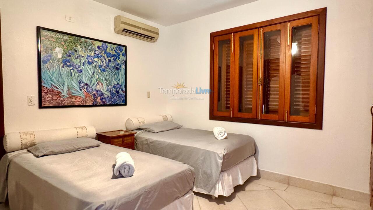 Casa para alquiler de vacaciones em São Sebastião (Praia da Baleia)