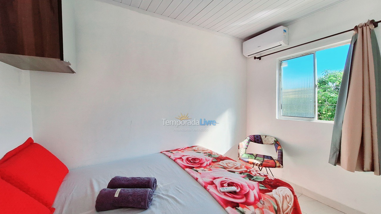 Casa para aluguel de temporada em Salvador (Stella Maris)