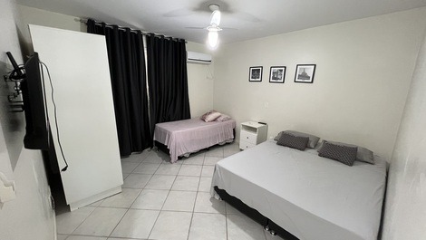 Casa para até 17 pessoas próxima a praia