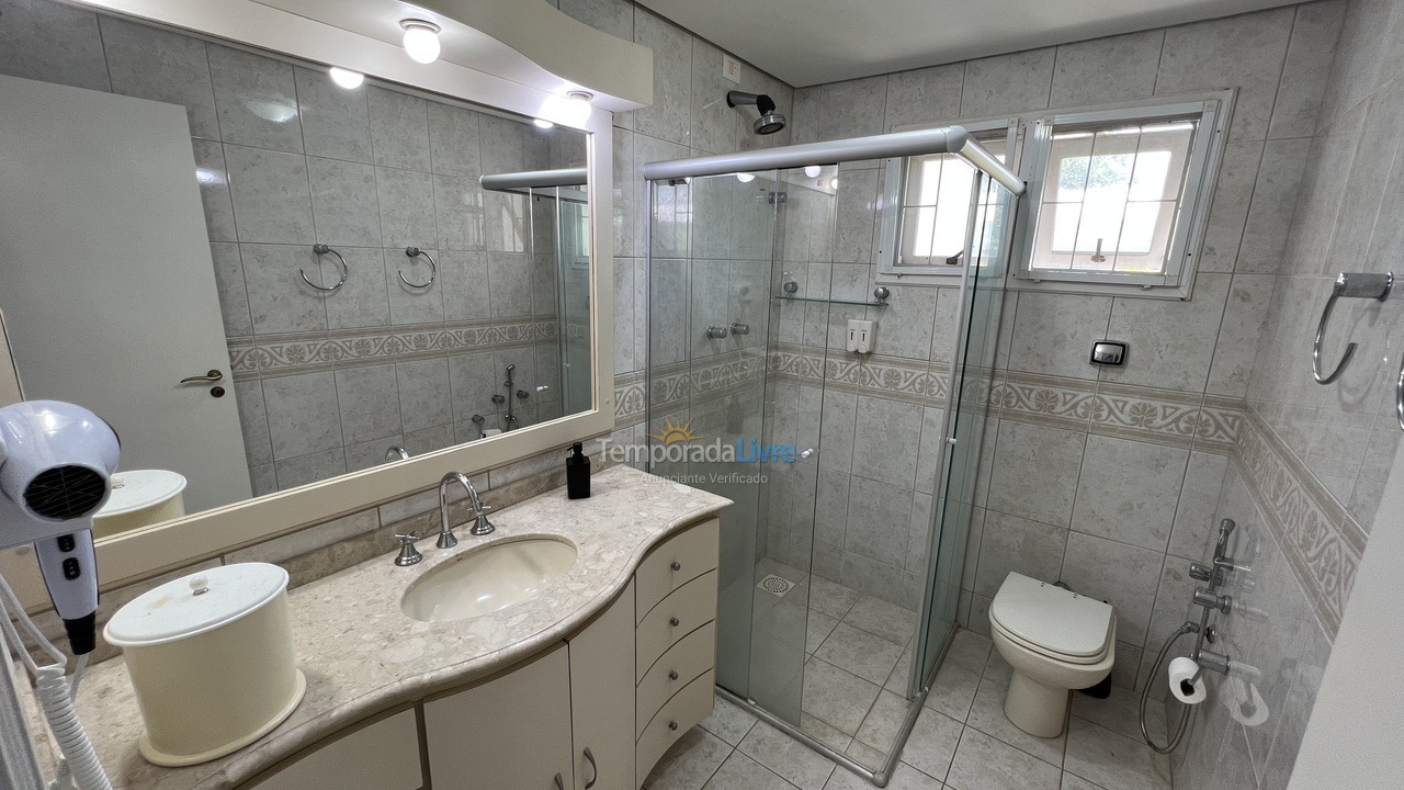 Casa para aluguel de temporada em Florianopolis (Jurerê Internacional)