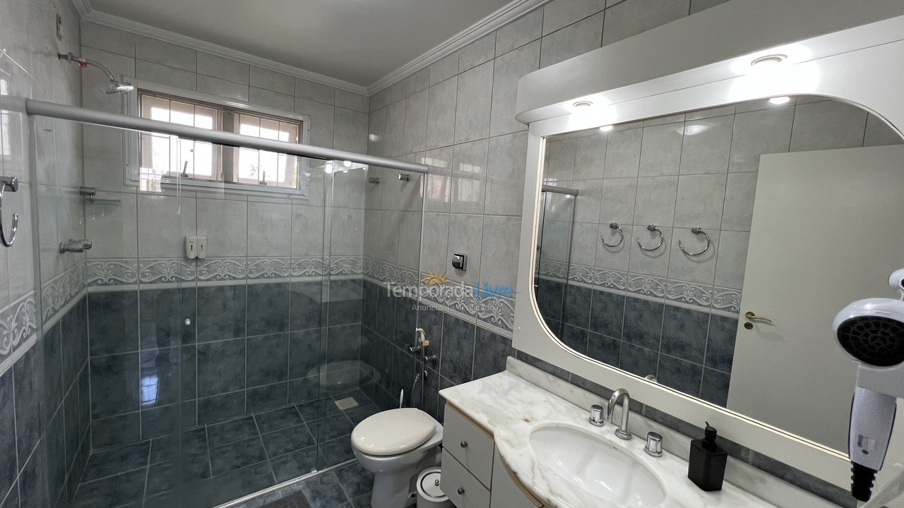 Casa para aluguel de temporada em Florianopolis (Jurerê Internacional)