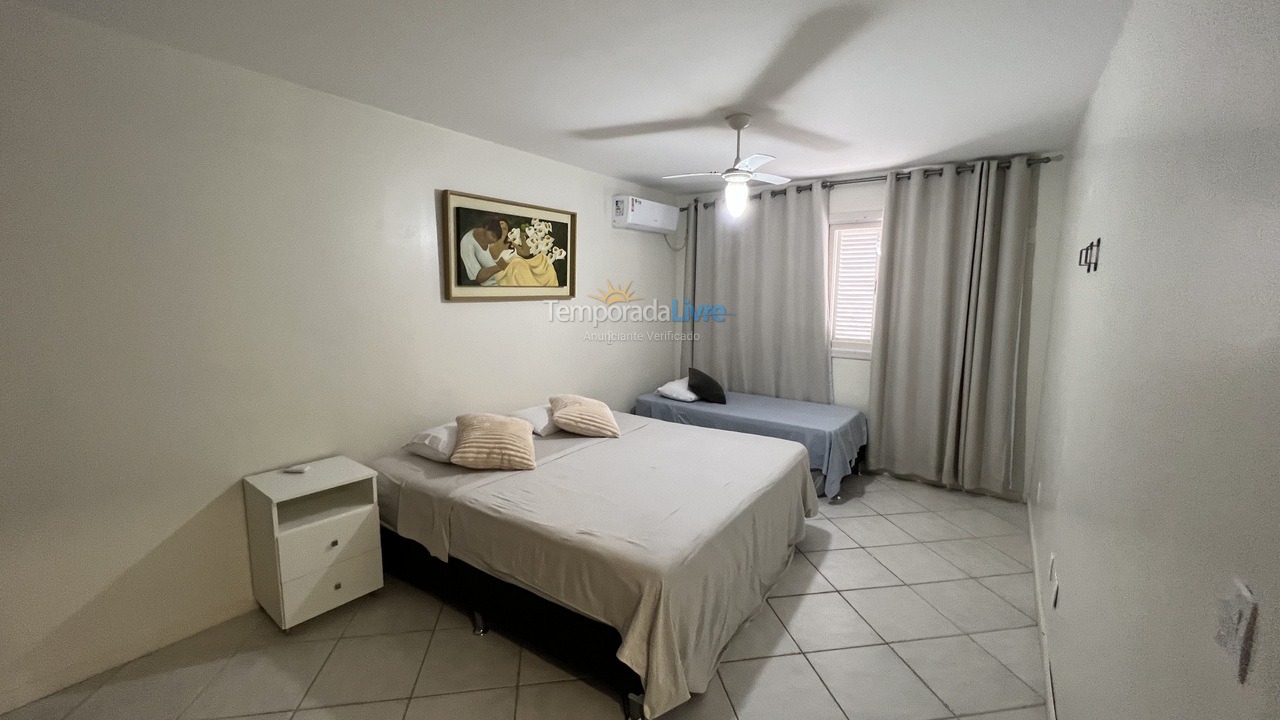 Casa para aluguel de temporada em Florianopolis (Jurerê Internacional)