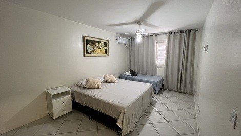 Casa para até 17 pessoas próxima a praia